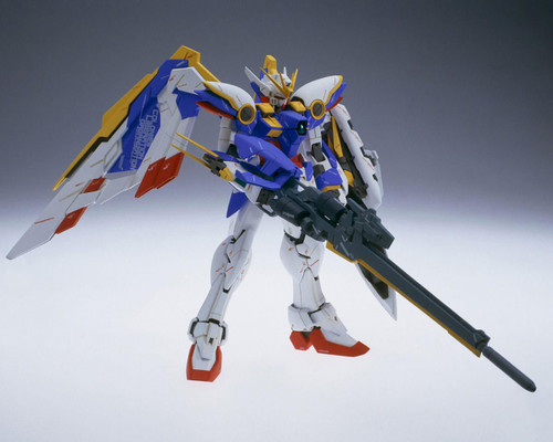 Bandai 1/100 MG Wing Gundam (Ver. Ka) "Gundam Wing: Endless Waltz"