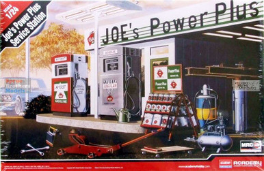 ACA15122 1:24 Academy Joe's Power Plus Service Station