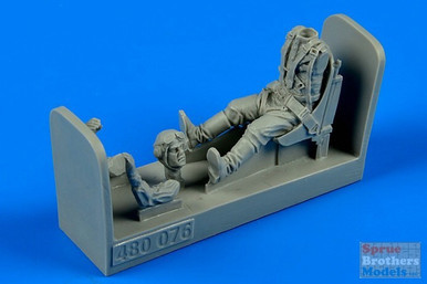 ARSAB480076 1:48 AeroBonus Russian WW2 Pilot with Seat for P-39 Airacobra