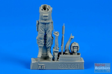 ARSAB480081 1:48 AeroBonus US Army Helicopter Gunner Vietnam War 1960-75