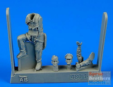 ARSAB480140 1:48 AeroBonus USAAF Fighter Pilot Figure WW2 9th Army (European Battlefields)