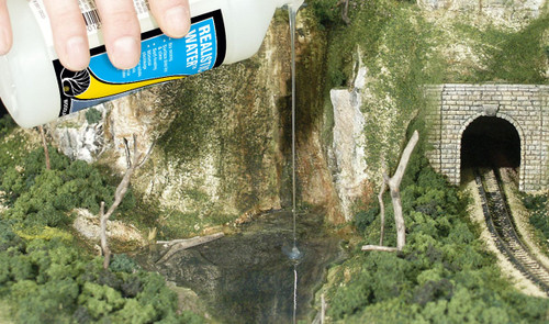 WOOC1211  Realistic Water  16oz *