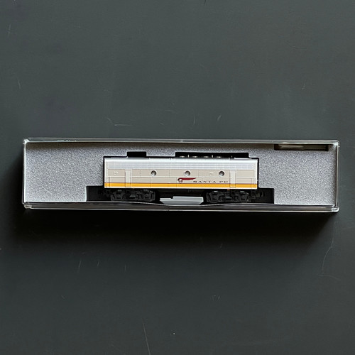 KAT1762215LS N EMD F7B Santa Fe Yellowbonnet, Freight w/ ESU LokSound