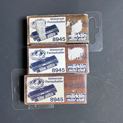 8945 Z Universal Relay