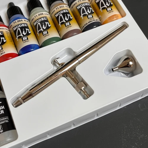 VLJ71167 Model Air Set: Basic Colors With Airbrush (10)