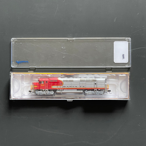 USDATH16809 Pre-Owned N EMD FP45 Santa Fe #100