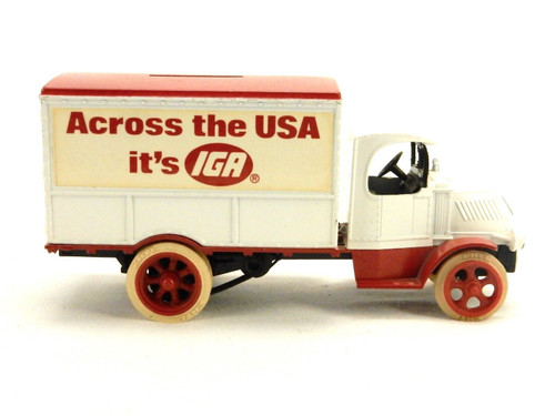 ERT9326 Collection Trust Worthy 1926  Bull Dog Truck Bank