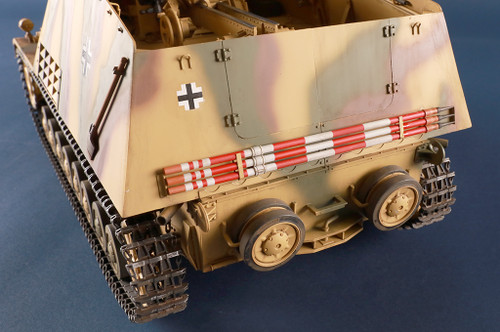 TSM0953 1:16 German Sd.Kfz.165 Hummel (Late Production)