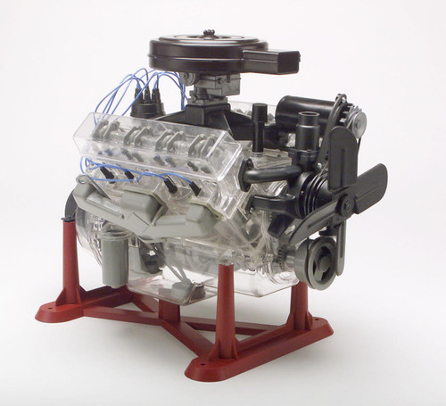 (SO) 1/4 Revell Visible V-8 Engine Plastic Model Kit