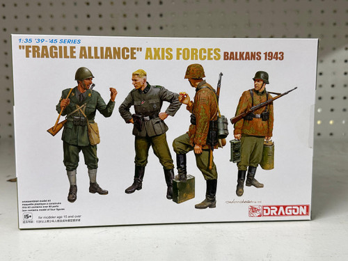 (SO) 1/35 Dragon FRAGILE ALLIANCE AXIS FORCES Figures