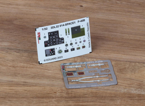 (SO) 1/32 Eduard P-40B SPACE for GREAT WALL HOBBY