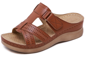 2305  NEW  Soft Leather platform Comfy Buckle Sandals 6753