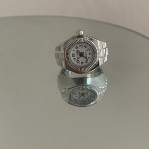 NEW Couple Finger Watch Mini Clock Retro Creative Elastic Ring 0299