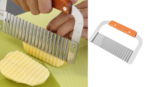 2304 NEW  2PC stainless steel corrugated potato slicer with wooden handle 6653