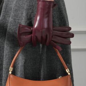 NEW  2510 Women's Winter Lambskin Gloves, Packaged In A Gift Box 9491