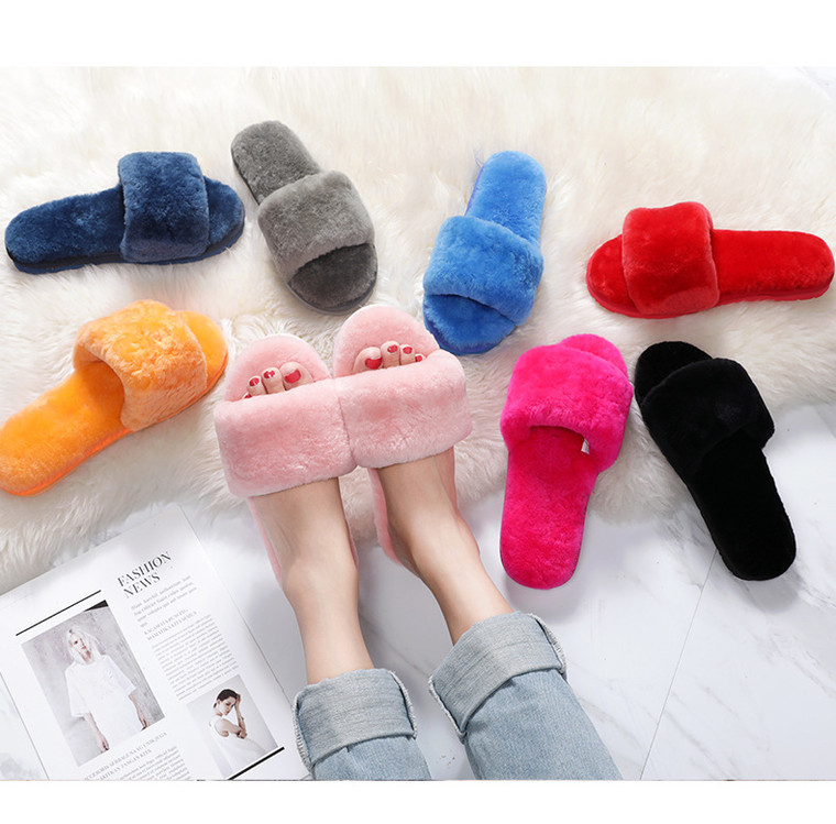 Extra comfy faux fur flip flops