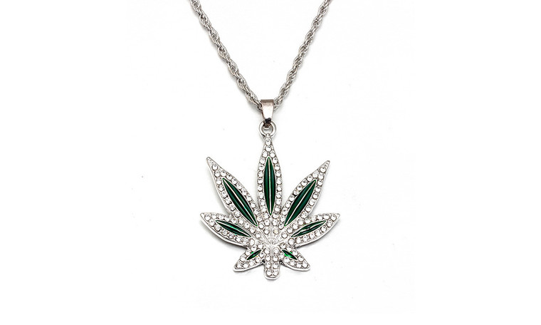 NEW Diamond studded Maple Leaf Necklace 0351 LA