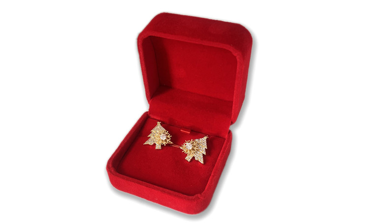 NEW Christmas tree swivel snowflake earrings 5781