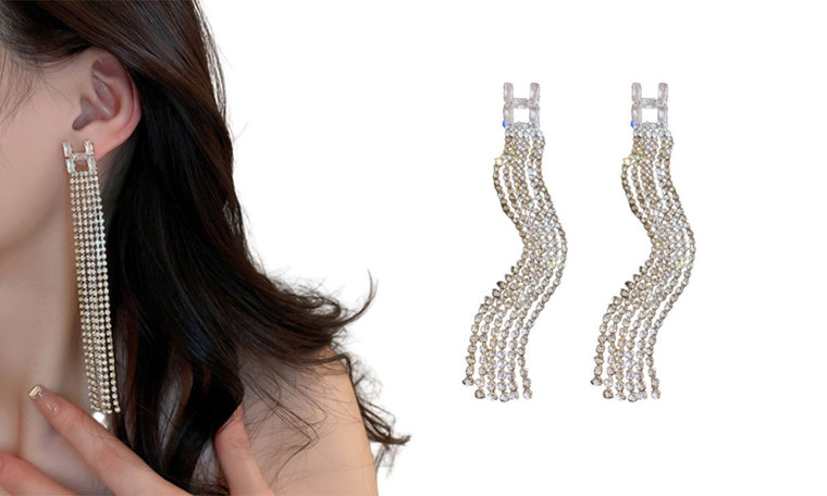 2302  NEW Letter H Tassel Earrings 6190