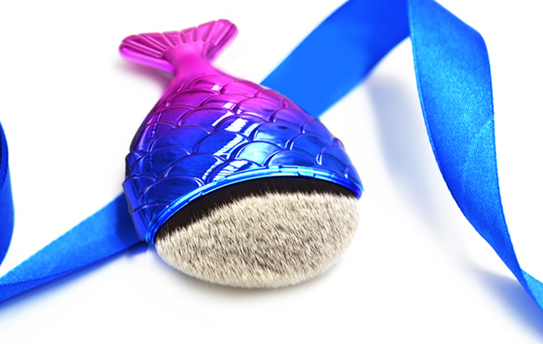 Mermaid Tail Fish Scale Makeup Cosmetic Brush