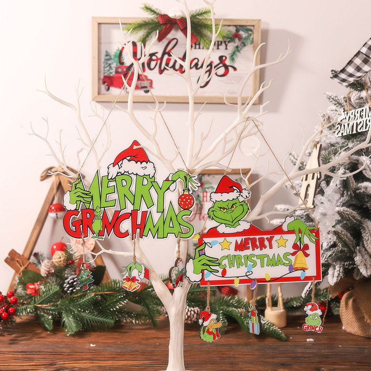 NEW  2510 3PCS Grinch Merry Christmas Wooden Pendant 9481