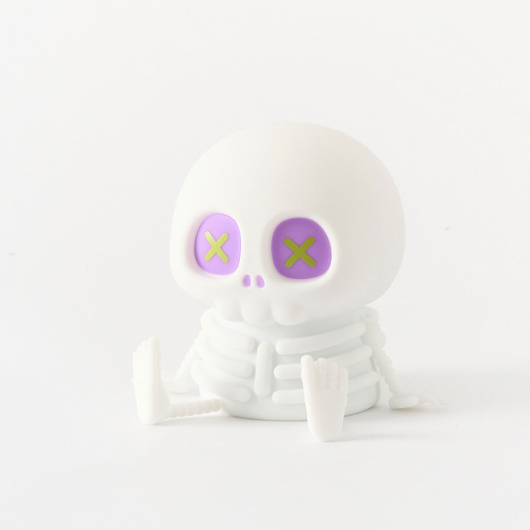 NEW 2607  Cute Skeleton Silicone Touch Night Light Rechargeable Halloween Decor Lamp  Y191