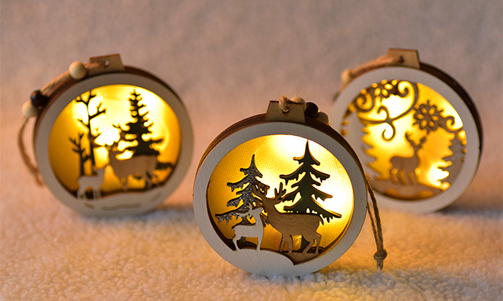 wood-xmas-light-primary-2.jpg