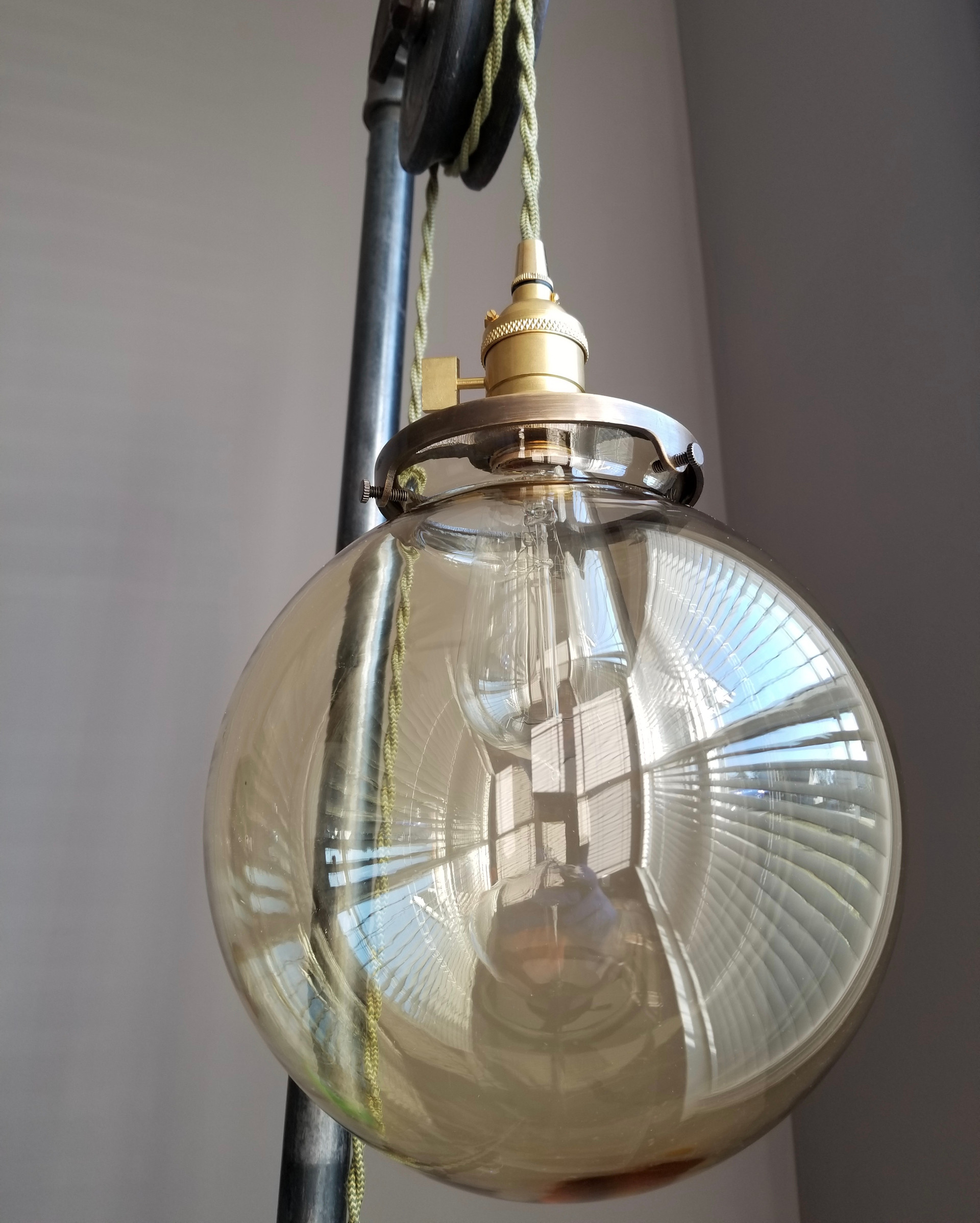 Uno-Type Shade Holder 2 1/4" Lamp Shade Adapter Ring,Glass