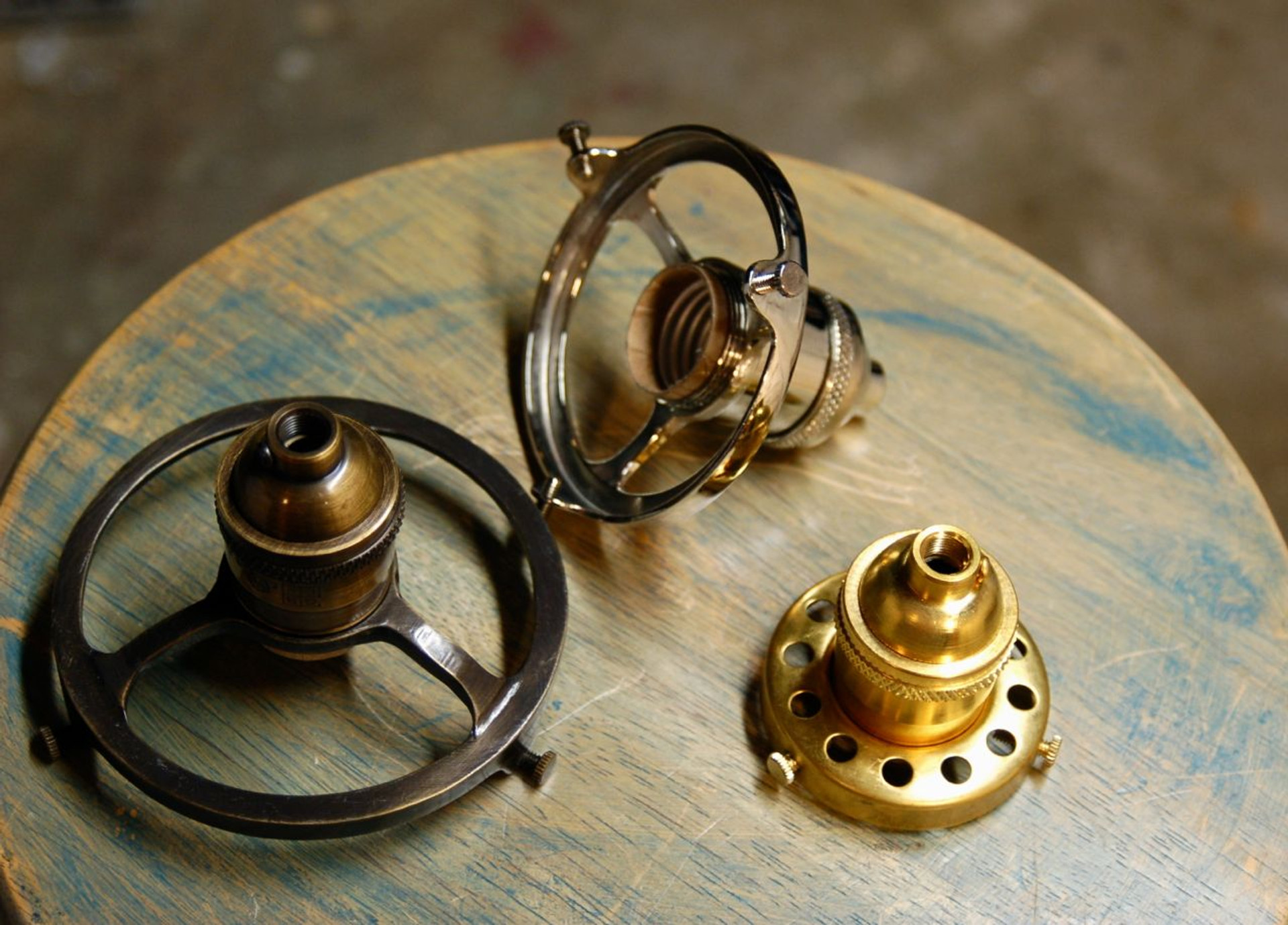 Uno Threaded Light Socket Solid Brass Keyless Light Socket