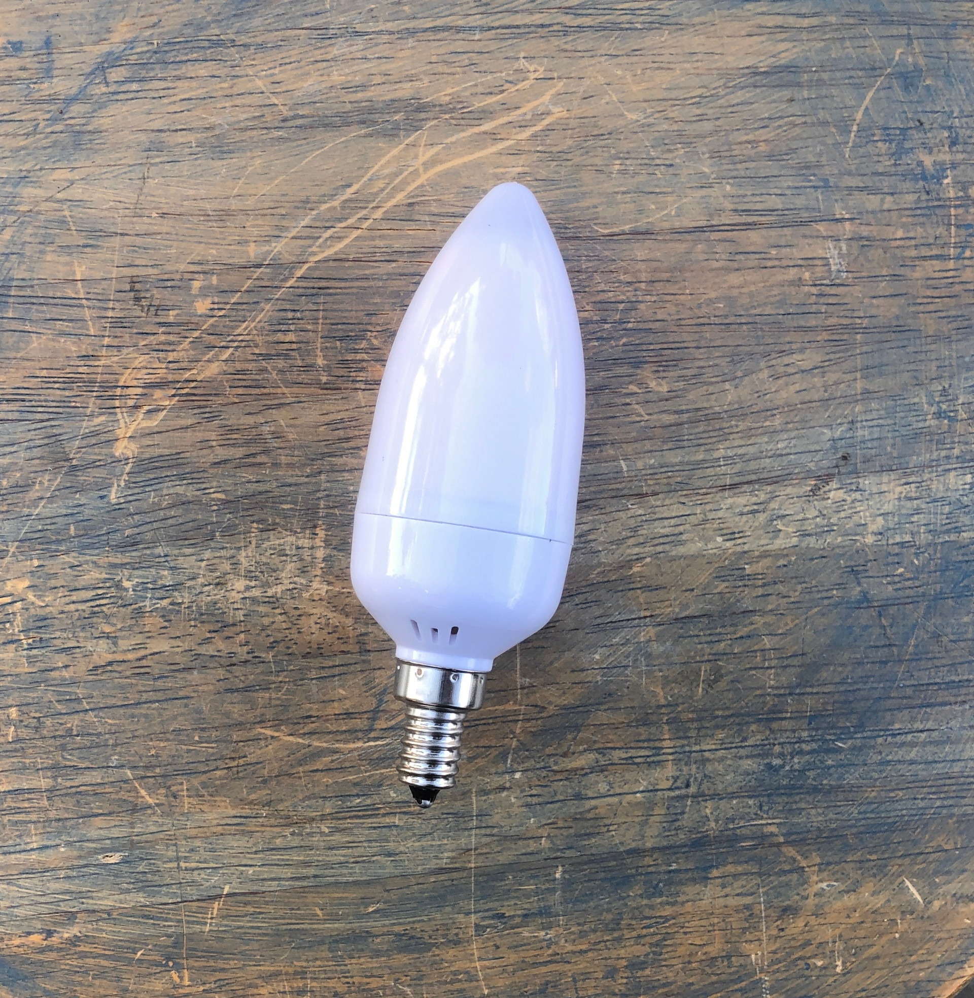 LED Flame Effect Bulb Candelabra Flame Bulb