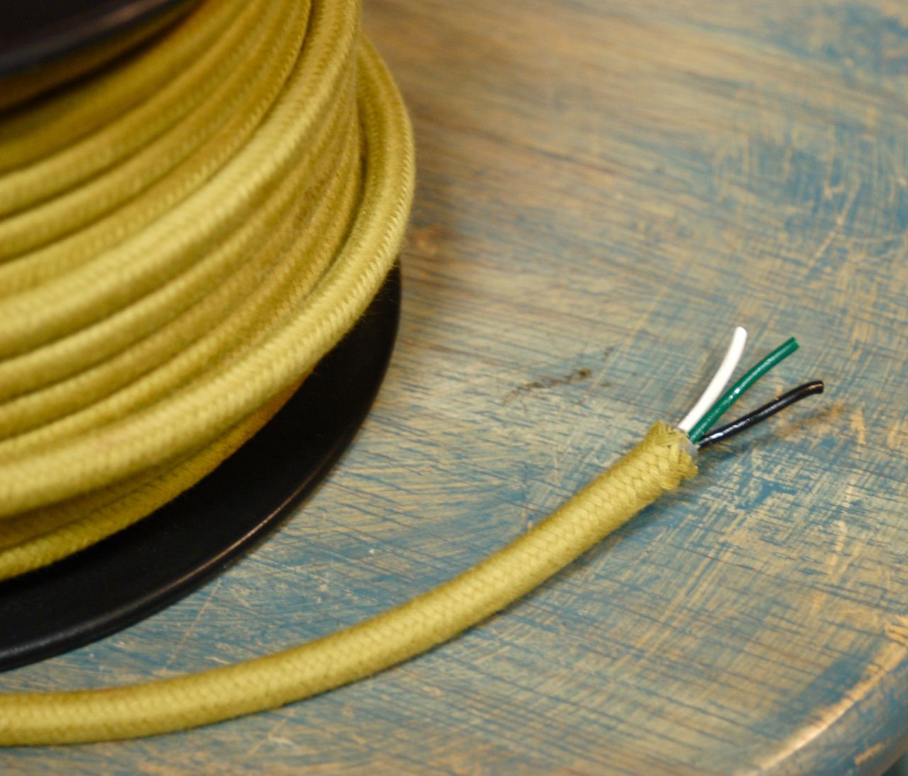 Yellow/Gold Cotton Covered Electrical Wire Round