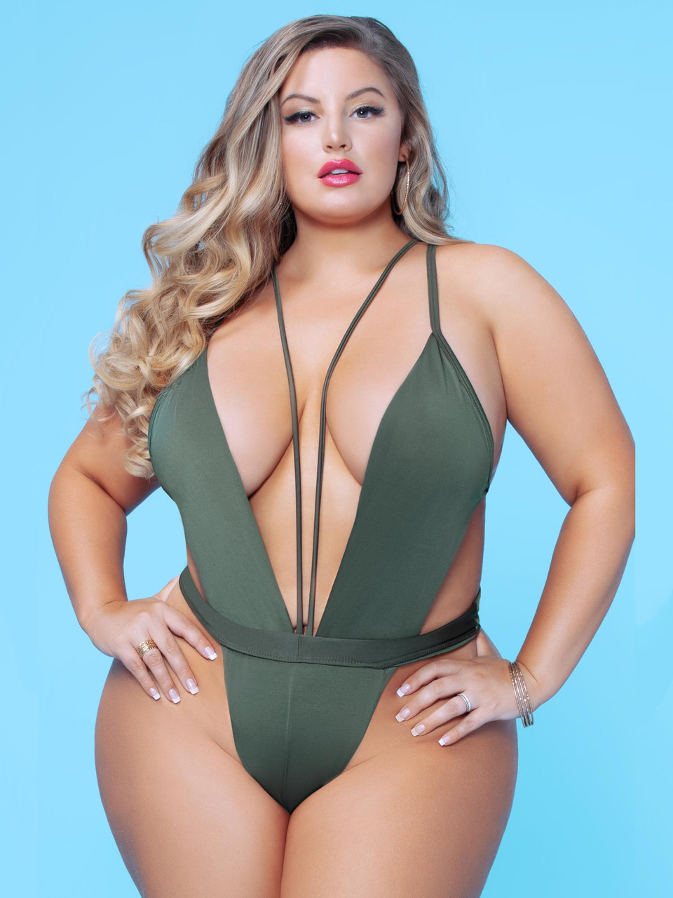 Plus Size Swimsuits, Plus Size Bikini. plus size swim outfits. 