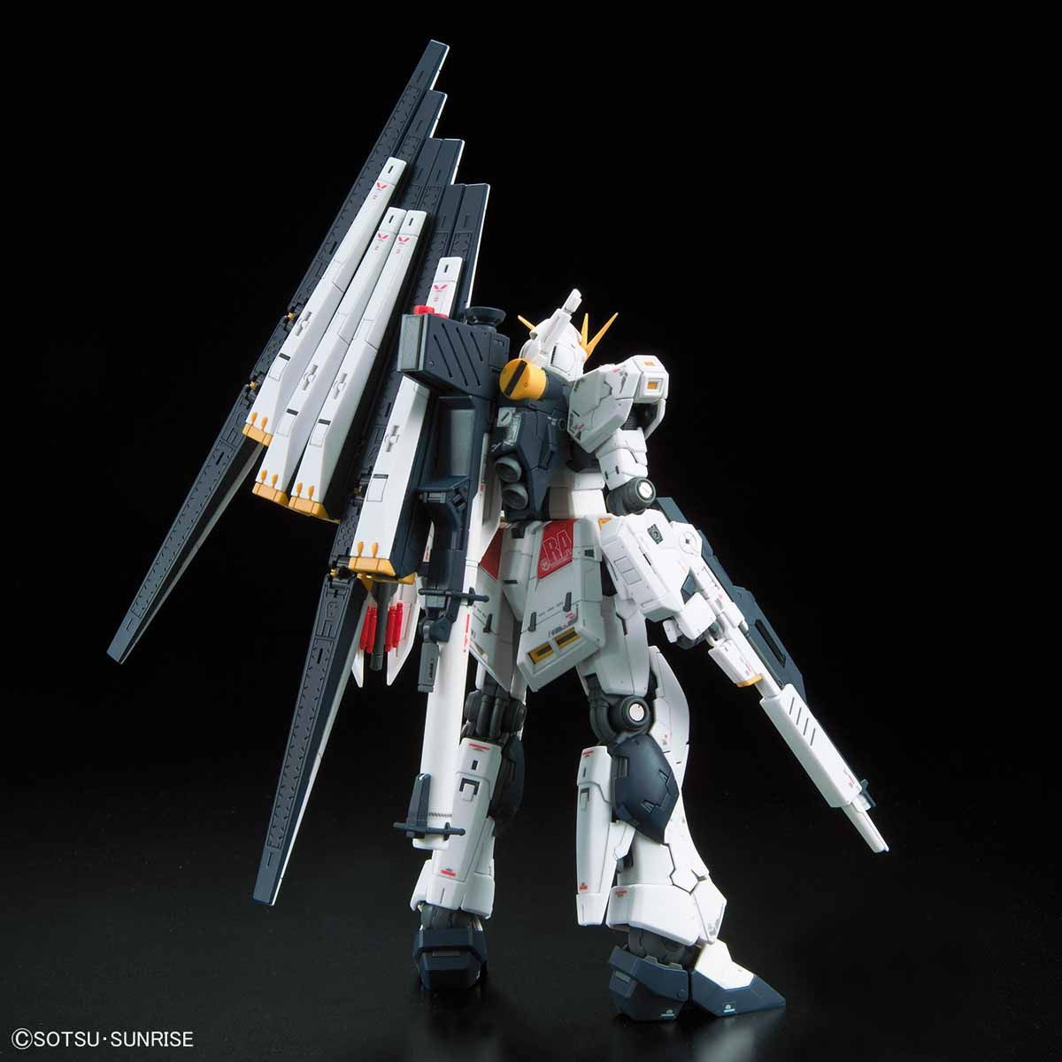 32 RX-93 Nu Gundam E.F.S.F. (Londo Bell Unit) Amuro Rays Use