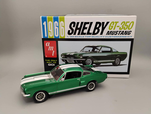 AMT 1491 1966 Shelby Mustang GT-350 1/25 Scale Model Kit