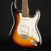 Squier Classic Vibe '60s Stratocaster, Laurel Fingerboard in 3-Color Sunburst