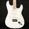 Fender Player Stratocaster, Maple Fingerboard in Polar White #MX22235860 - Pre-Owned