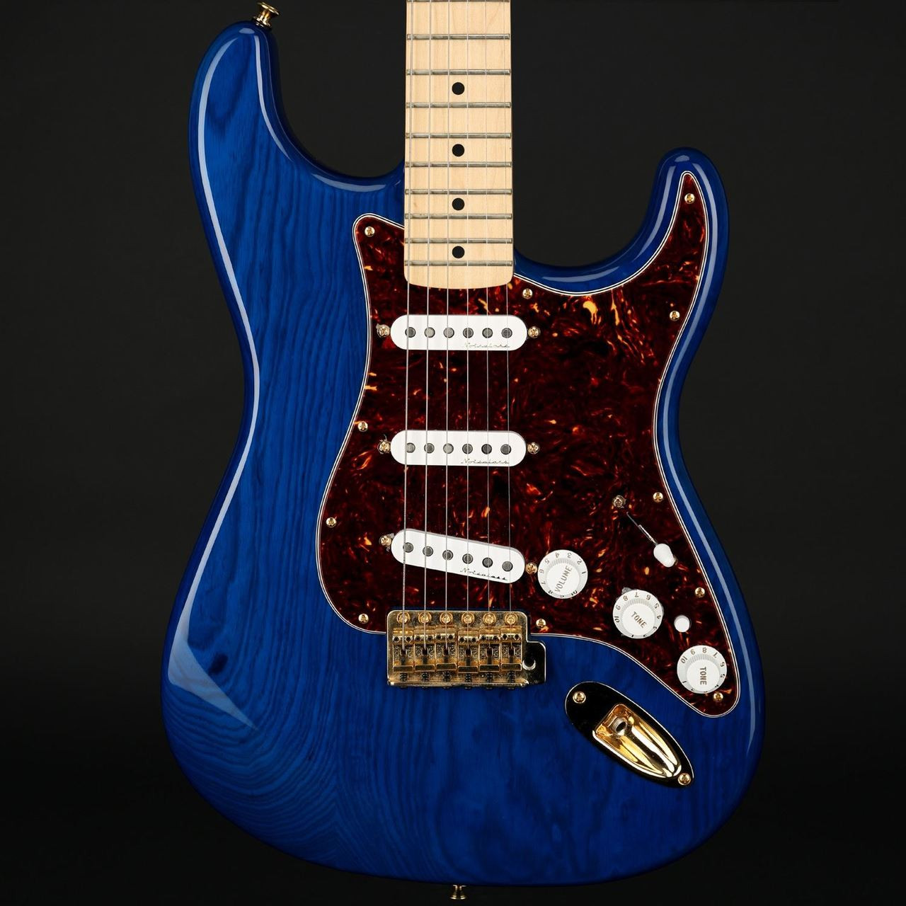 fender deluxe player stratocaster