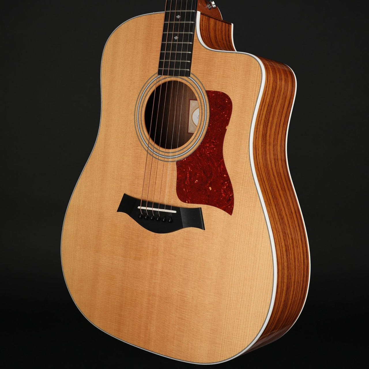 taylor 210ce deluxe