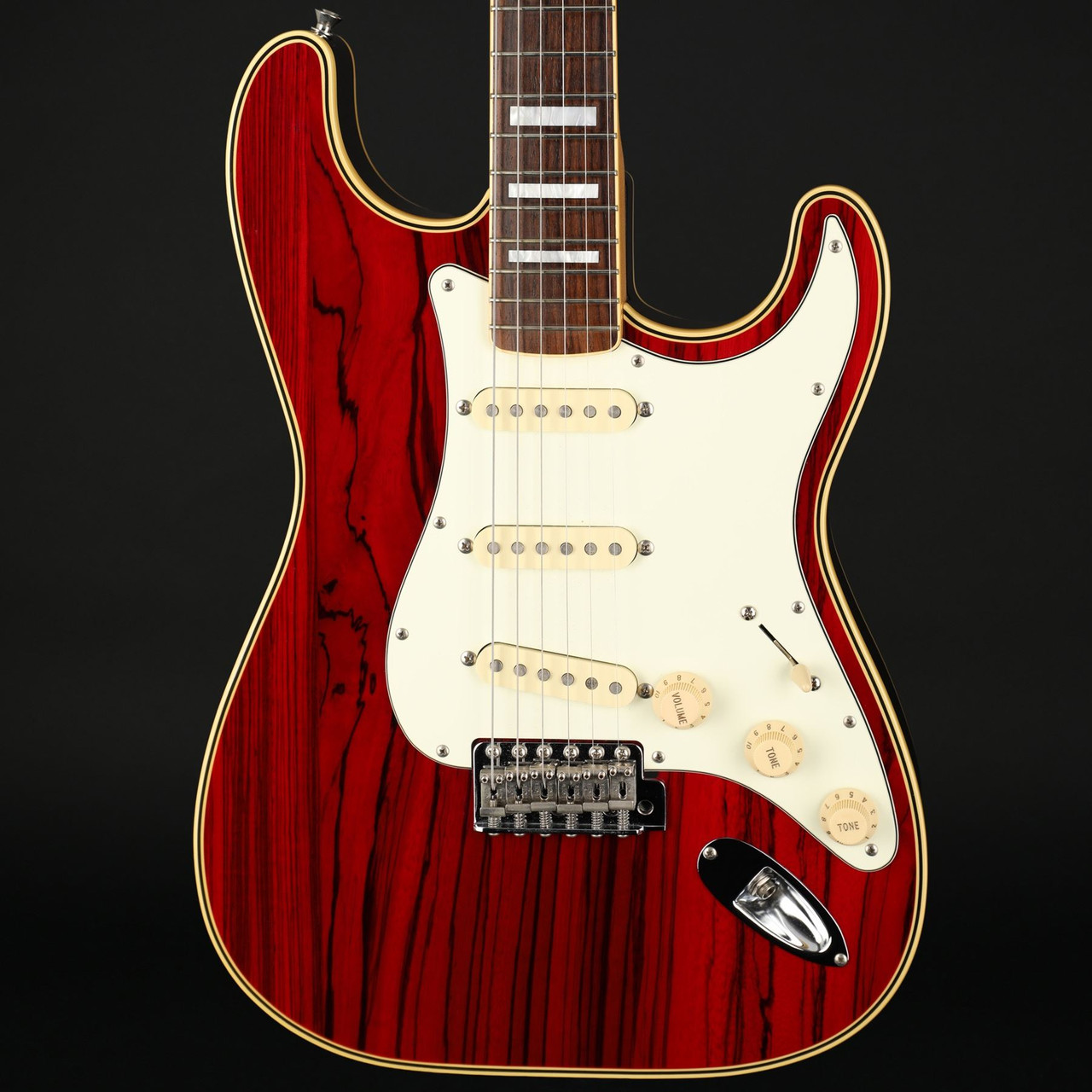 ギター Fender Japan Stratocaster Fender ST-68 MIJ Zebrawood Stratocaster #U051870 - Pre-Owned