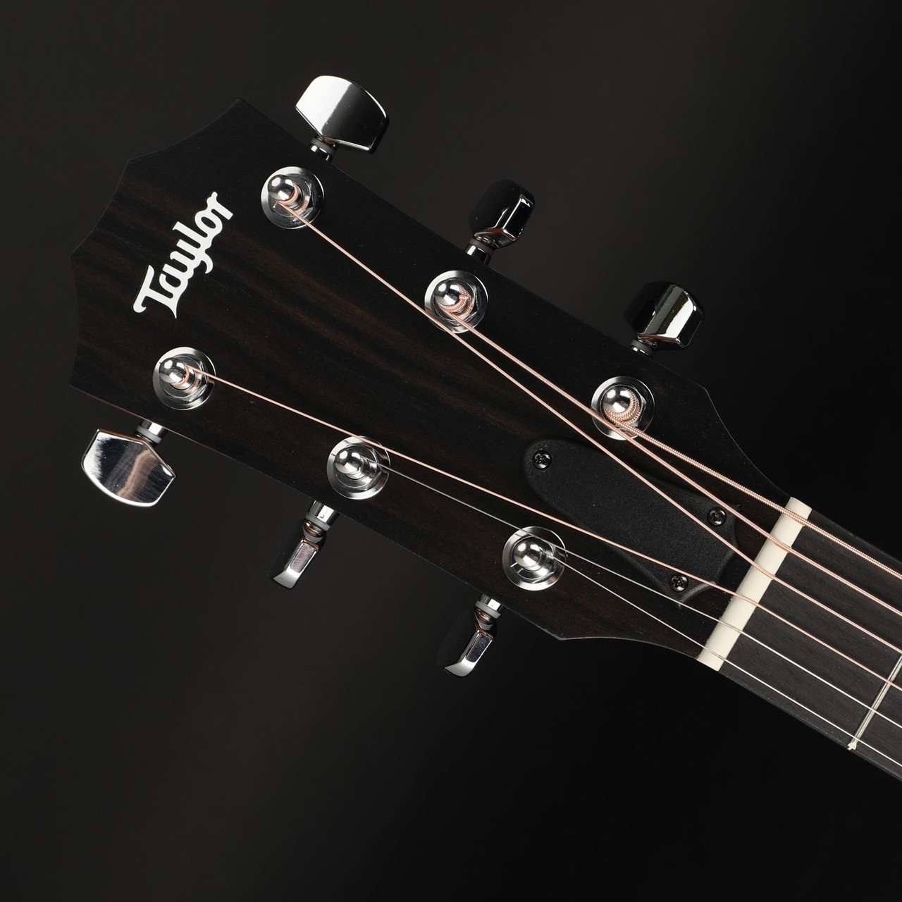 Taylor 214ce Left Handed Grand Auditorium Cutaway, Walnut/Spruce