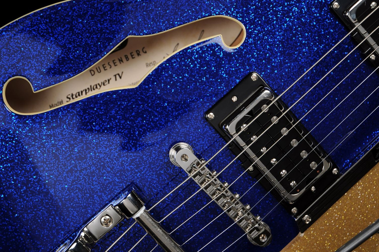 Duesenberg Starplayer TV in Blue Sparkle with Hard Case | Wildwire