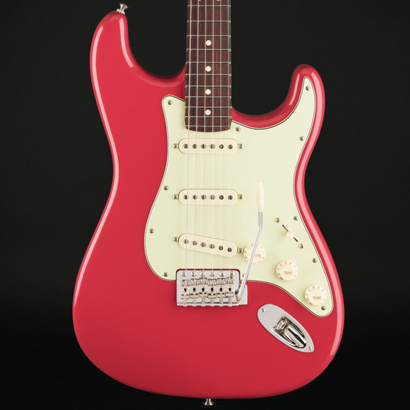 Fender American Professional Classic Stratocaster, Rosewood Fingerboard in Faded Dakota Red #US25098996 - B-Stock