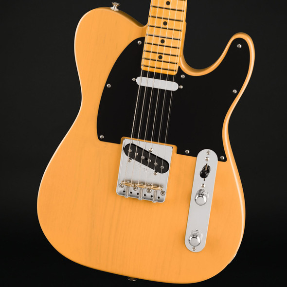 Fender American Professional Classic Telecaster, Maple Fingerboard in Butterscotch Blonde
