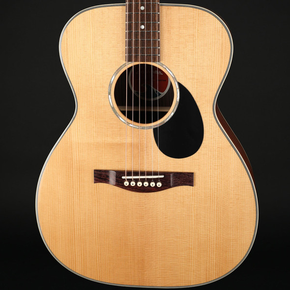 Eastman PCH2-OM Acoustic in Natural with Gig Bag #M2427098