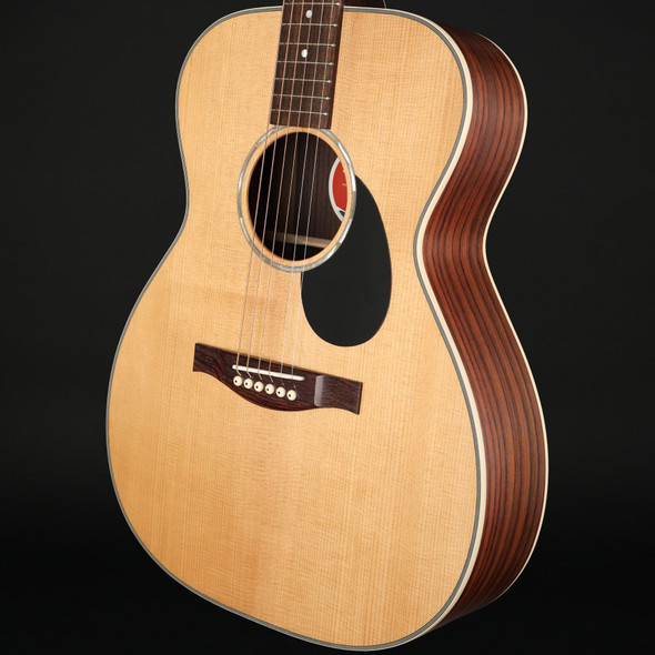 Eastman PCH2-OM Acoustic in Natural with Gig Bag #M2427098