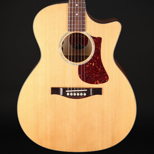 Eastman PCH3-GACE-AB Grand Auditorium Electro-Acoustic in Amberburst with Gig Bag #M2607136
