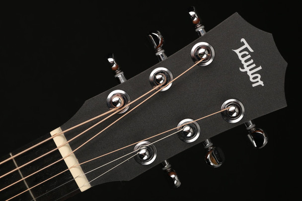 Taylor BT2 Baby Taylor Acoustic Travel Guitar with Mahogany Top with Gigbag