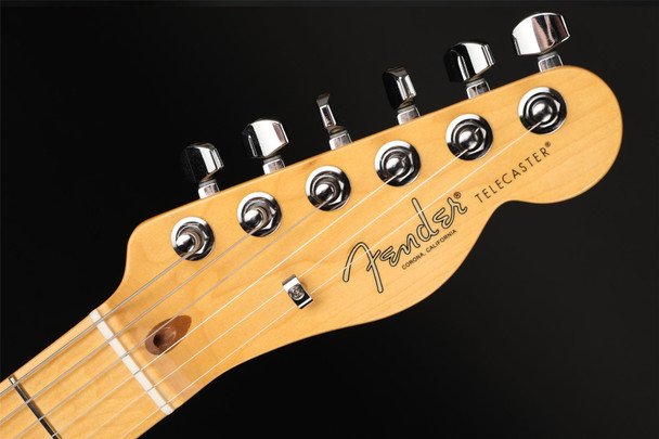 Fender American Professional II Telecaster, Maple Fingerboard in Sienna Sunburst #US210028108