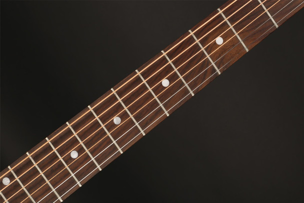 Art & Lutherie Legacy Q-Discrete Electro Acoustic Guitar in Havana Brown