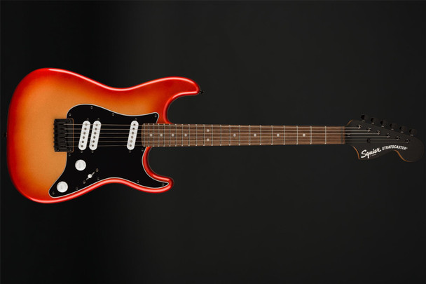 Squier Contemporary Stratocaster Special HT, Laurel Fingerboard, Black Pickguard in Sunset Metallic